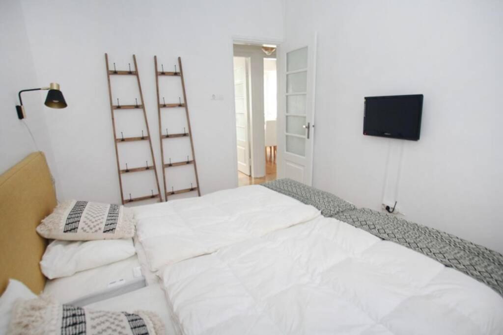 Casa A 50M Da Praia, Zona Central Da 나자레 외부 사진